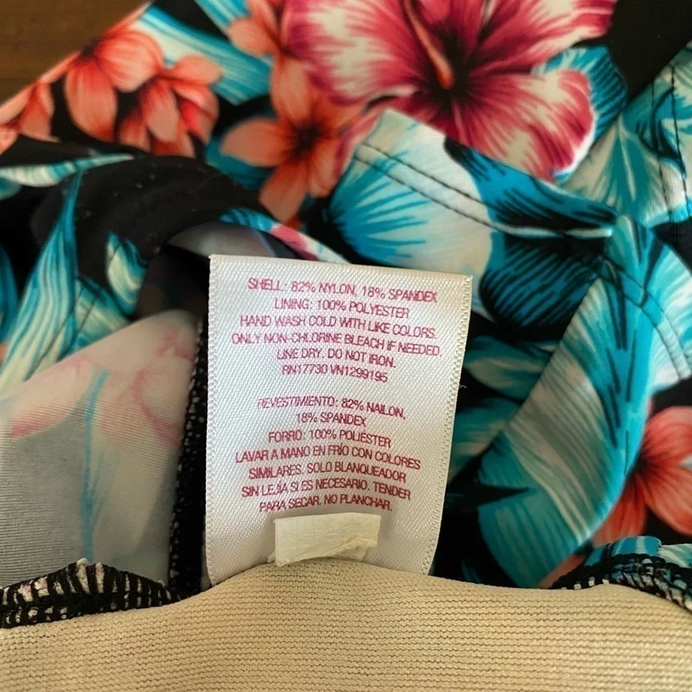 Menora merona floral